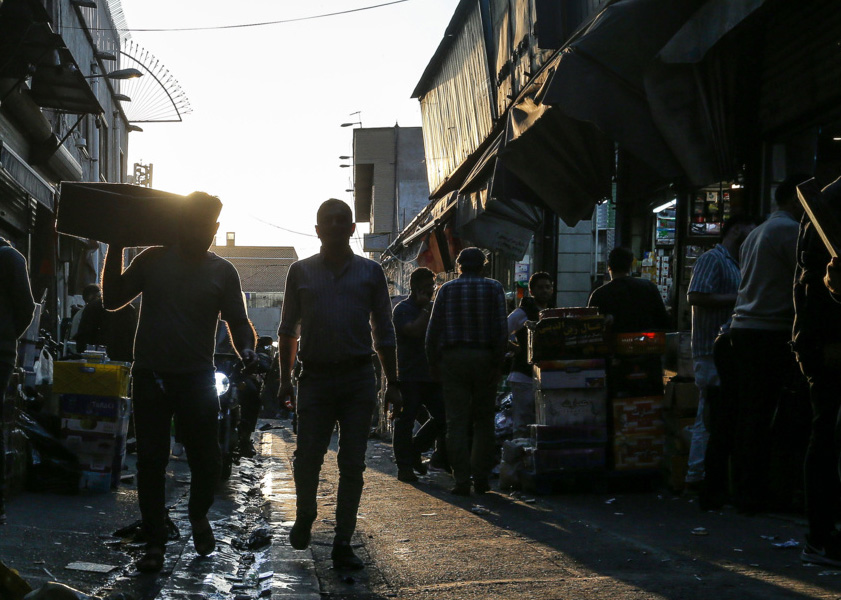 کمبودی در بازار کالاهای اساسی وجود ندارد کمبودی در بازار کالاهای اساسی وجود ندارد