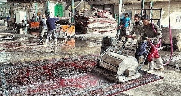 معضل قالیشوییهای غیرمجاز و وانتبارهای فرش در اهواز معضل قالیشوییهای غیرمجاز و وانتبارهای فرش در اهواز