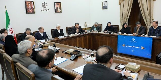 دستور عارف برای تدوین طرح ایجاد پایداری نسبی در قیمت ۱۱۰ کالای پرمصرف